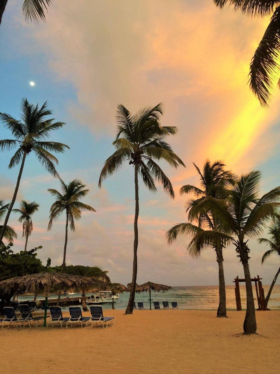 Bolongo Bay Beach Resort Exterior photo